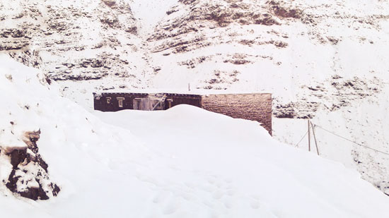 Le gîte sous la neige
